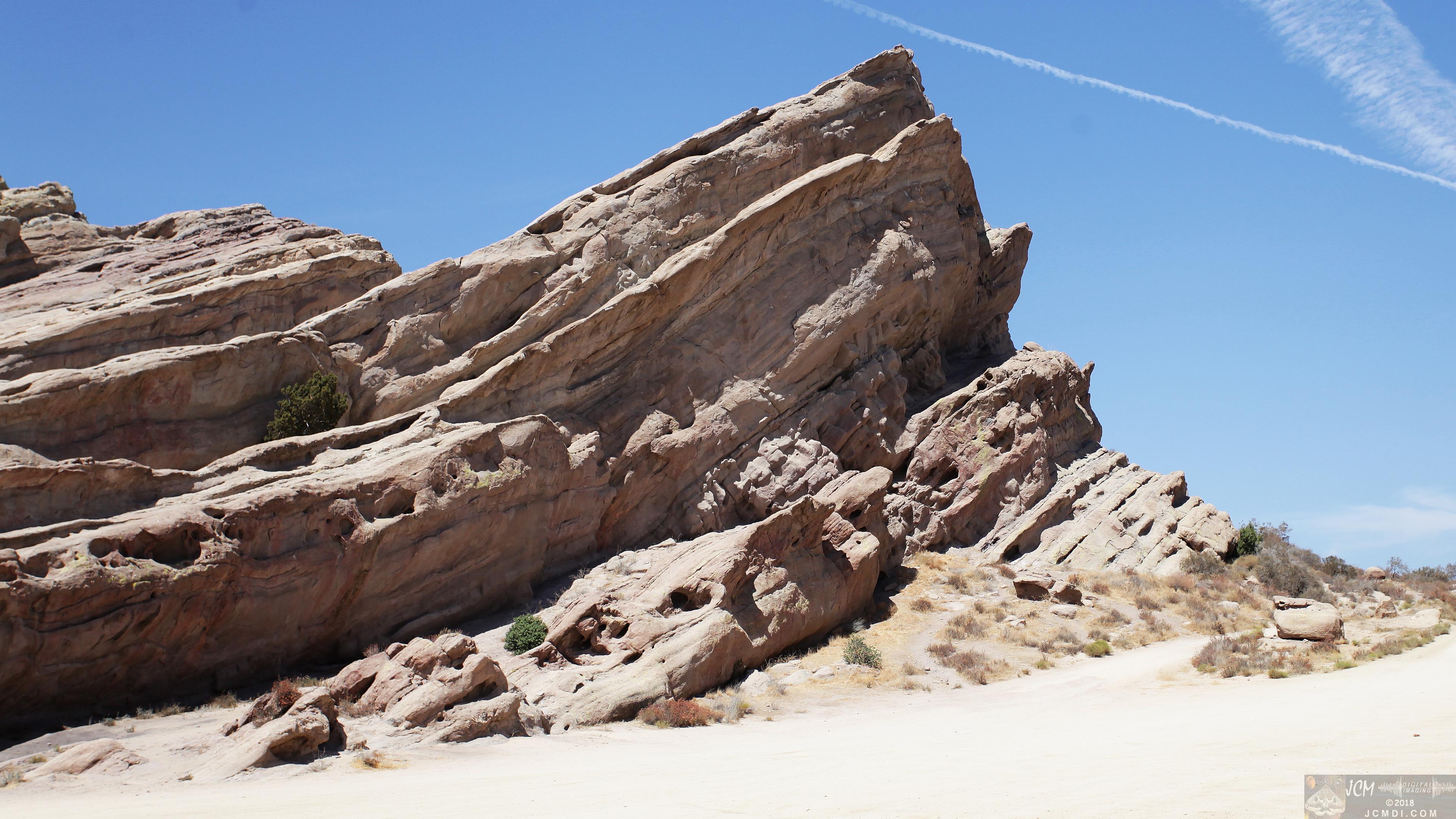 Vasquez Rocks County Park beautiful scenery and landscapes, set of Star Trek, Flintstones, and many old western movies.